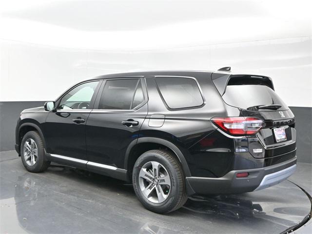 new 2025 Honda Pilot car, priced at $42,710