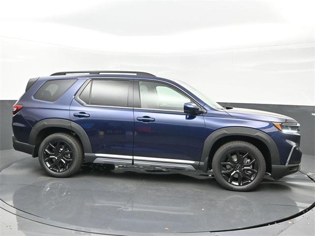 new 2025 Honda Pilot car, priced at $48,730