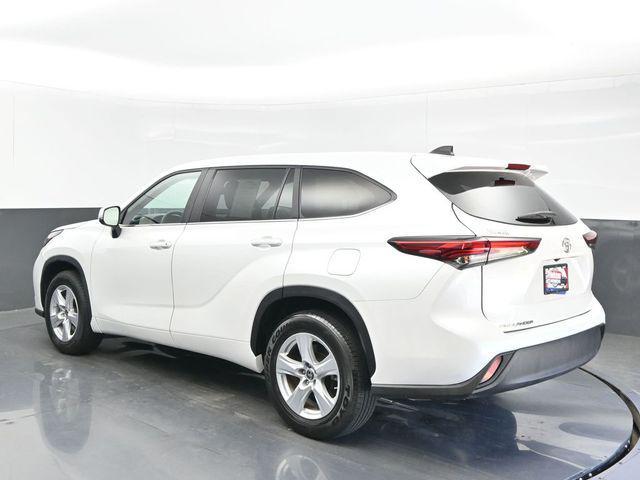 used 2023 Toyota Highlander car, priced at $35,149