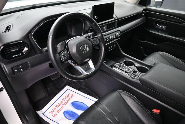 used 2023 Honda Pilot car, priced at $44,149