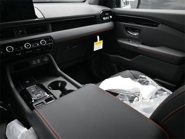 new 2025 Honda Pilot car, priced at $48,335