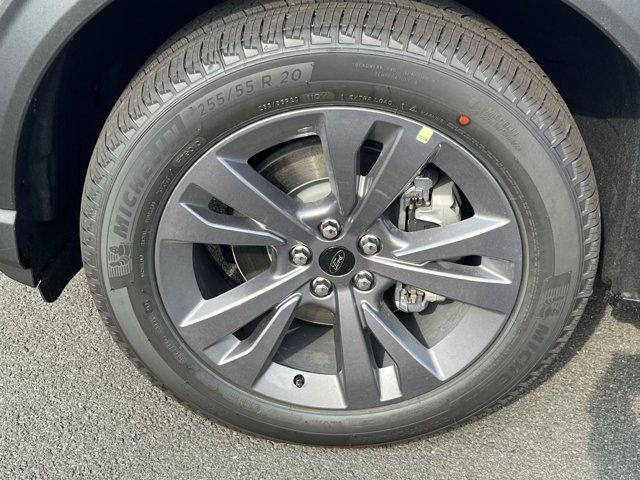 new 2025 Ford Explorer car, priced at $42,560