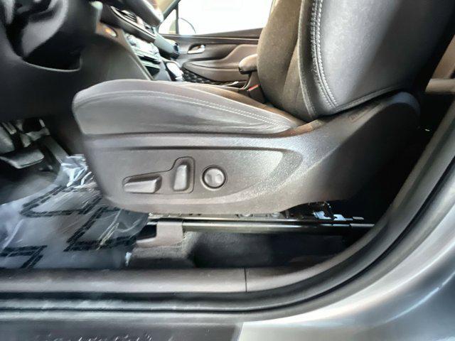 used 2020 Hyundai Santa Fe car, priced at $15,500