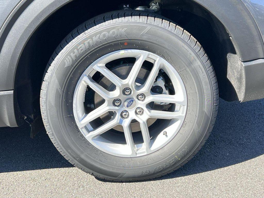 new 2026 Ford Explorer car, priced at $39,414