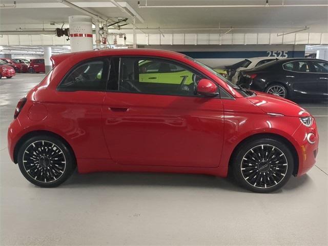 new 2024 FIAT 500e car, priced at $34,095