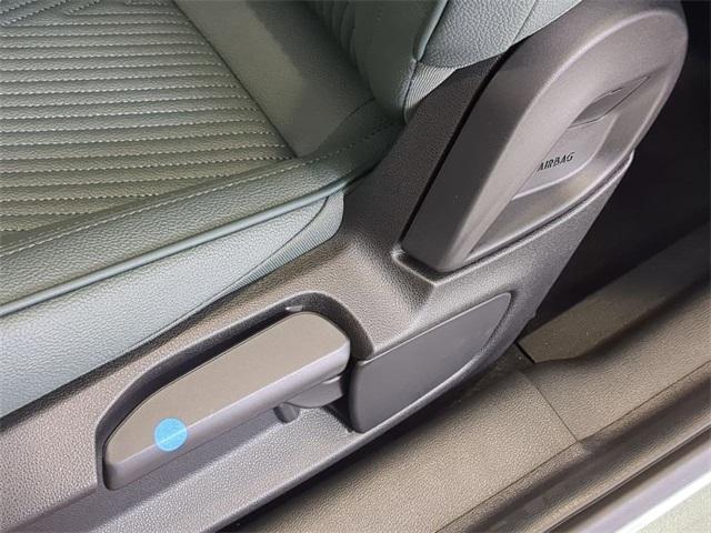 new 2025 FIAT 500e car, priced at $37,495