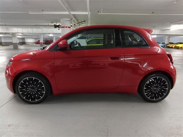 new 2024 FIAT 500e car, priced at $34,095