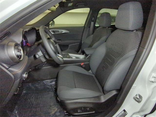 new 2025 Alfa Romeo Tonale car, priced at $48,030