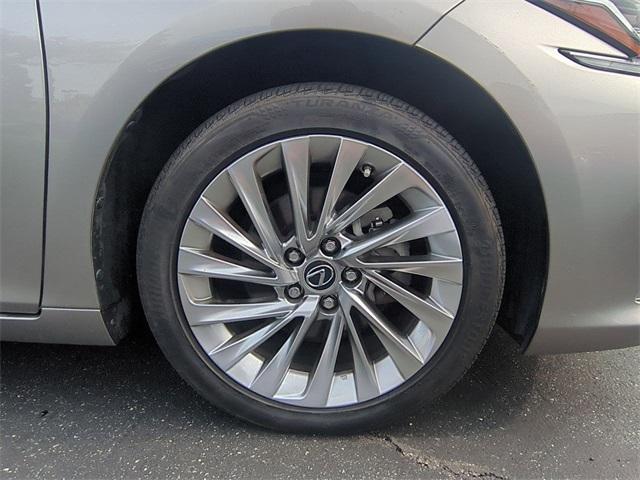 used 2021 Lexus ES 350 car, priced at $33,988