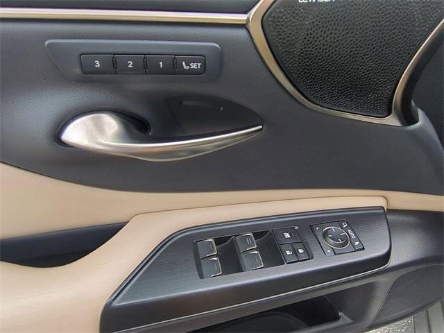 used 2021 Lexus ES 350 car, priced at $33,988