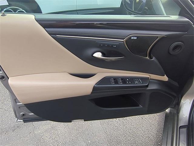 used 2021 Lexus ES 350 car, priced at $33,988