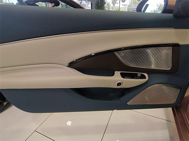 new 2025 Maserati GranCabrio Folgore car