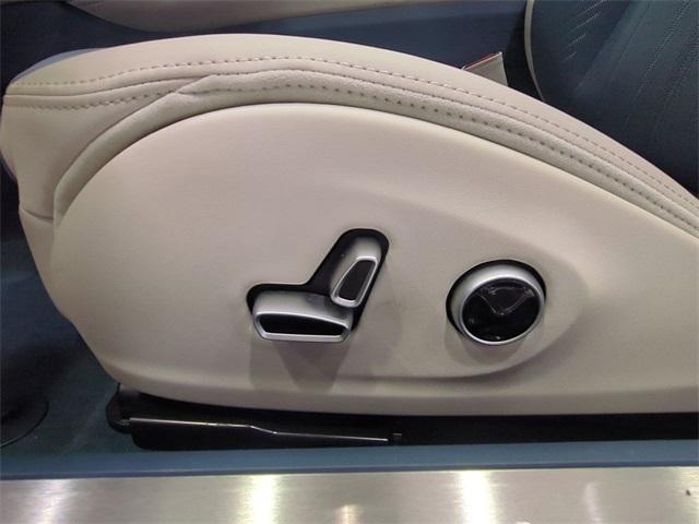 new 2025 Maserati GranCabrio Folgore car