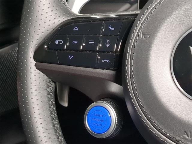 new 2025 Maserati Grecale car, priced at $79,695