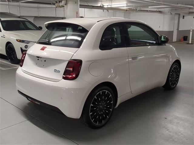 new 2024 FIAT 500e car, priced at $34,095