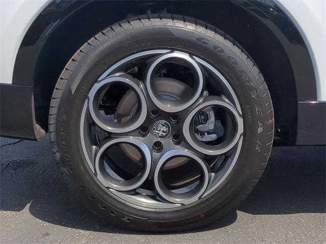 new 2025 Alfa Romeo Tonale car, priced at $51,430