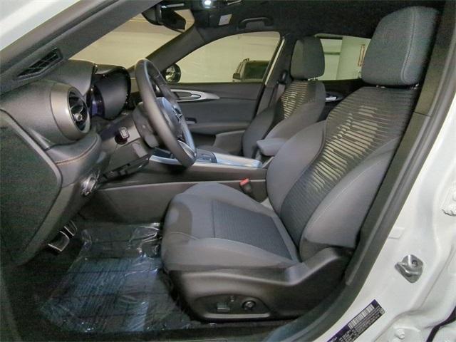 new 2025 Alfa Romeo Tonale car, priced at $48,030