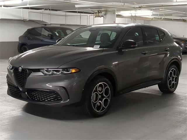 new 2025 Alfa Romeo Tonale car, priced at $50,125