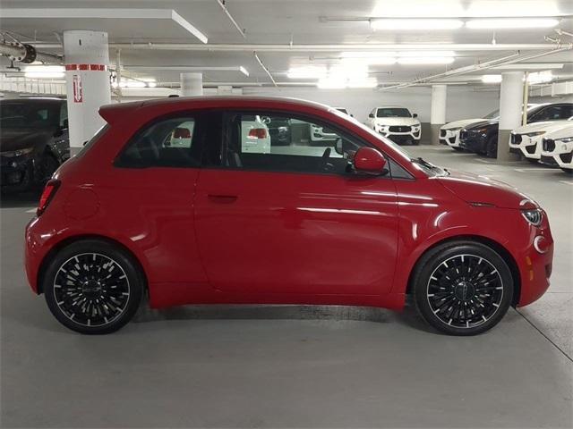 new 2024 FIAT 500e car, priced at $34,095