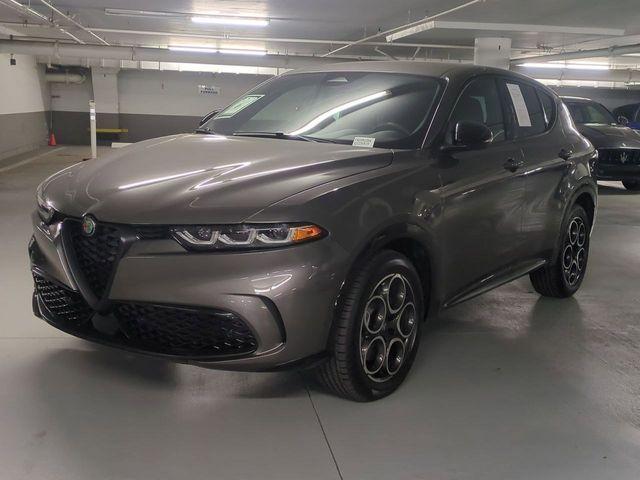 new 2025 Alfa Romeo Tonale car, priced at $39,225