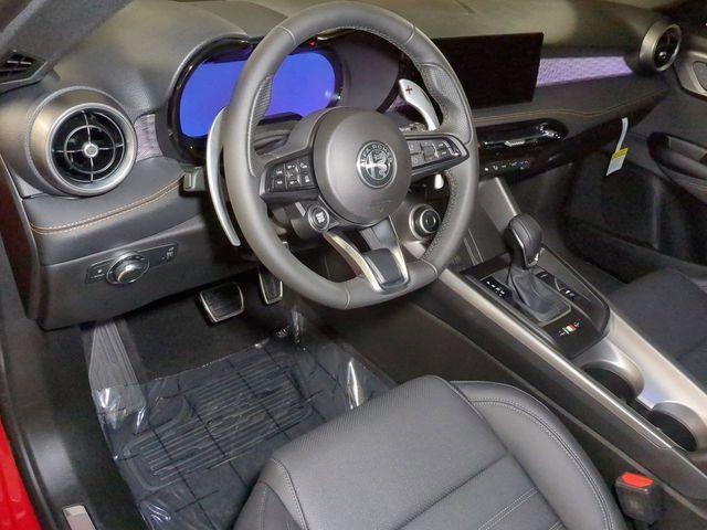 new 2025 Alfa Romeo Tonale car, priced at $43,988
