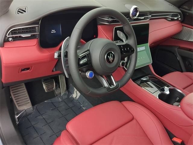 new 2025 Maserati Grecale car, priced at $99,025