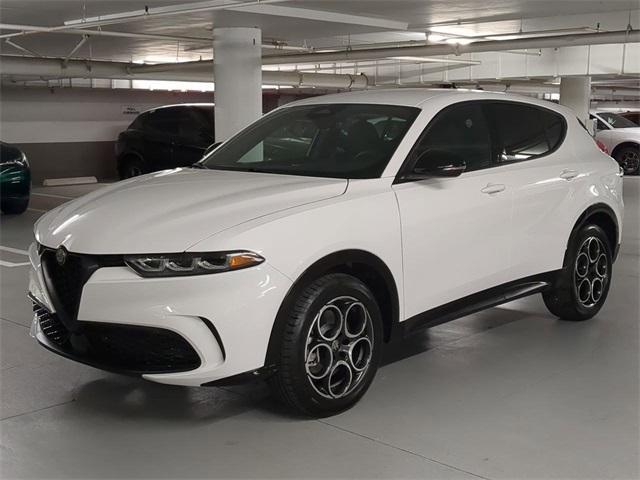 new 2025 Alfa Romeo Tonale car, priced at $38,530