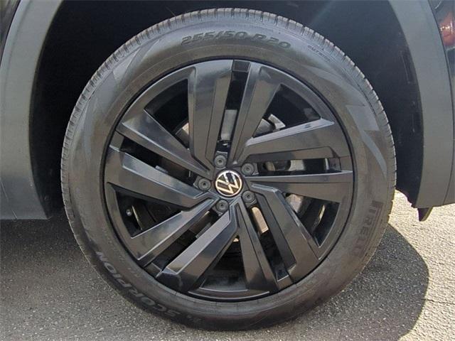 used 2020 Volkswagen Atlas Cross Sport car, priced at $19,788