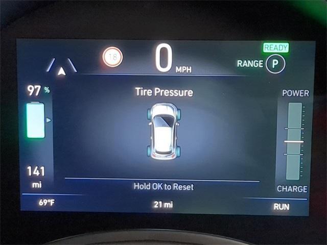 new 2025 FIAT 500e car, priced at $37,495