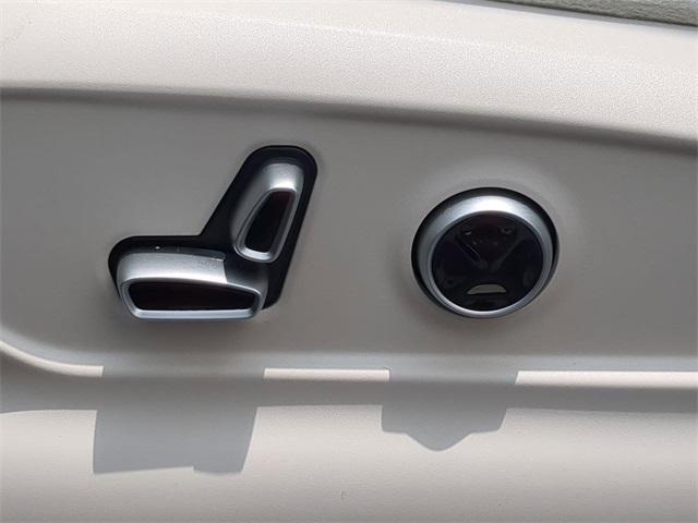 new 2024 Maserati Grecale car, priced at $69,876