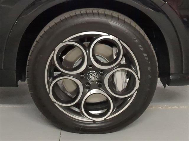 new 2025 Alfa Romeo Tonale car, priced at $52,125