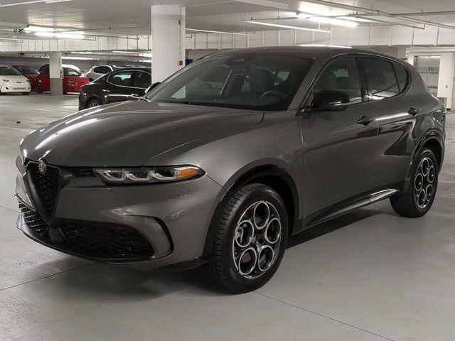 new 2025 Alfa Romeo Tonale car, priced at $34,225