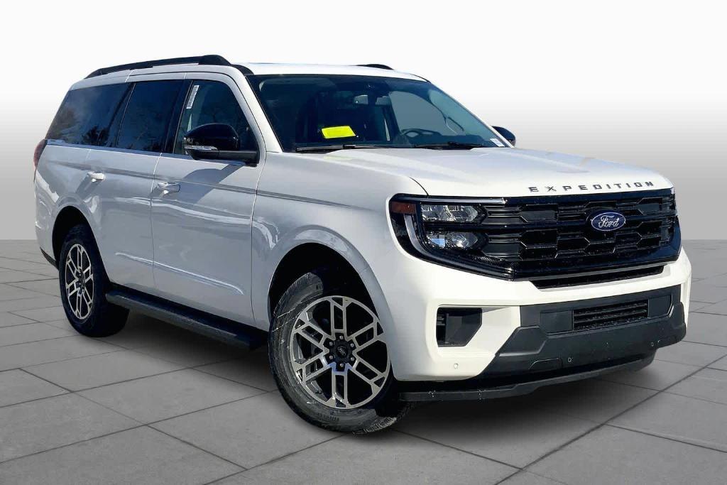 new 2026 Ford Expedition car, priced at $75,886