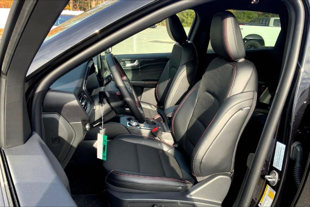 new 2025 Ford Escape car, priced at $32,900