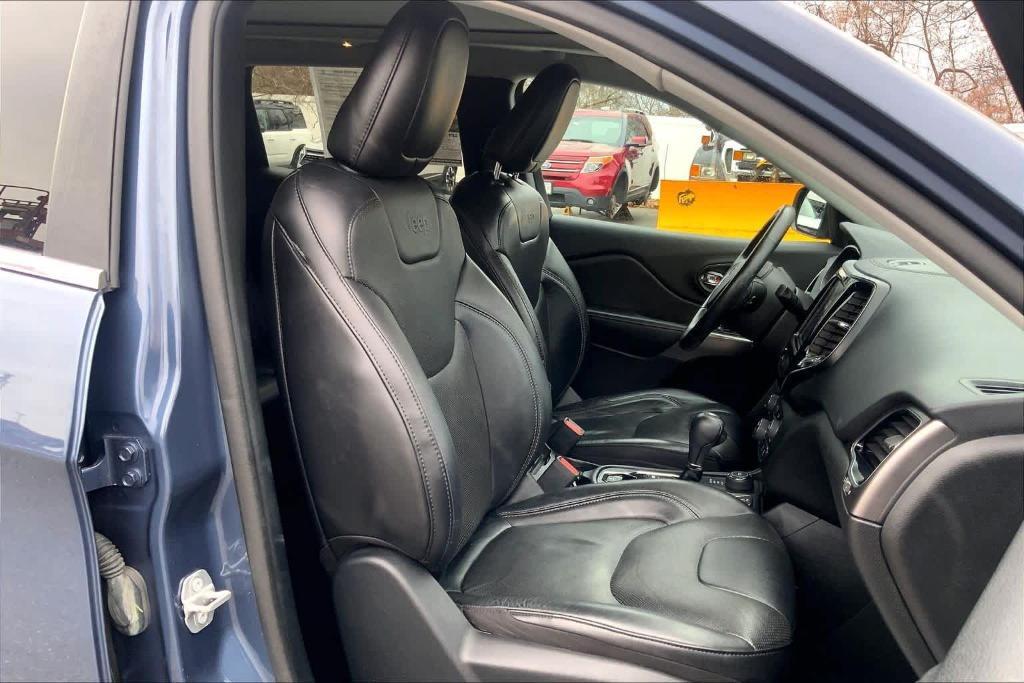 used 2020 Jeep Cherokee car, priced at $19,551