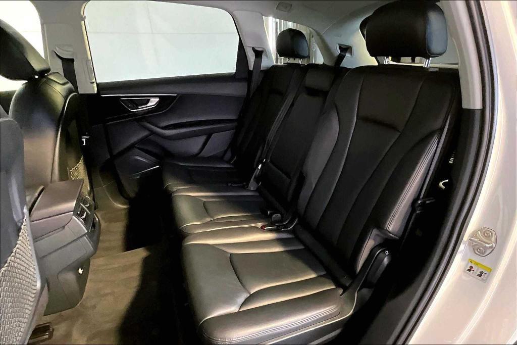 used 2019 Audi Q7 car, priced at $17,500