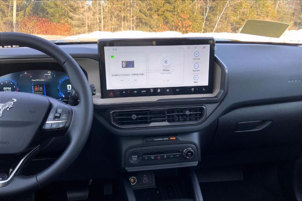 new 2025 Ford Bronco Sport car, priced at $33,899