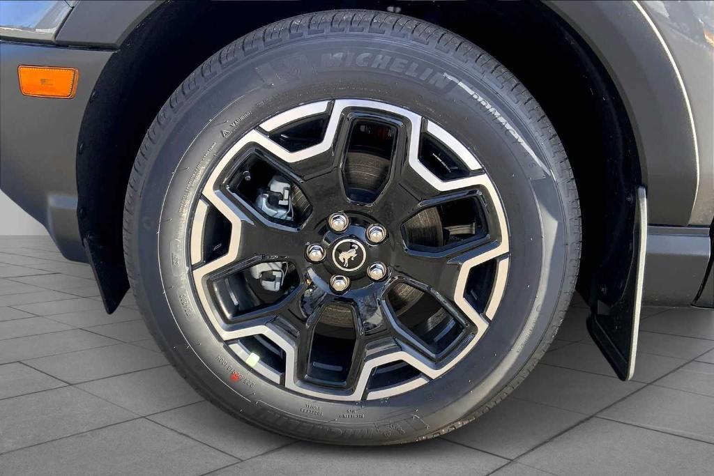 new 2025 Ford Bronco Sport car, priced at $38,921