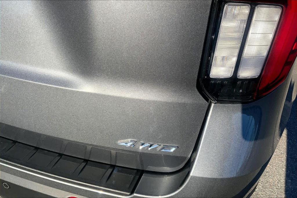 used 2025 Ford Explorer car, priced at $39,568