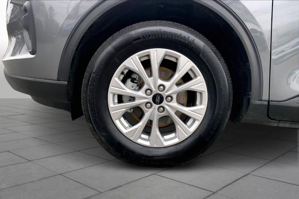 used 2025 Ford Escape car, priced at $24,400