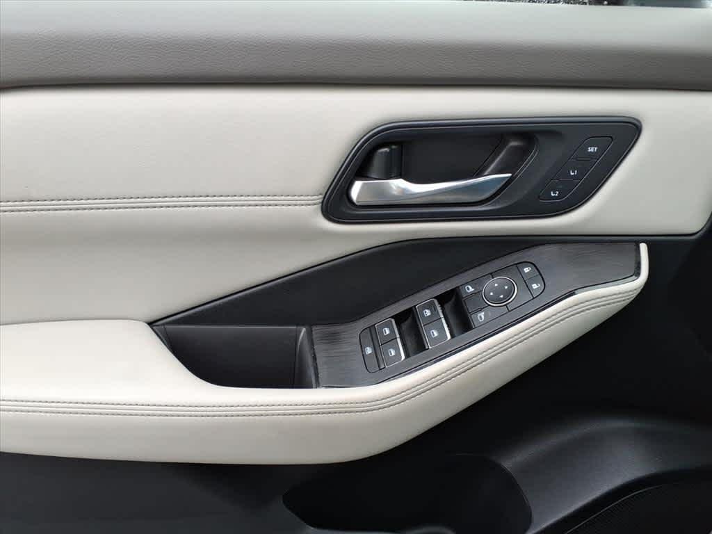 used 2023 Nissan Rogue car, priced at $27,195