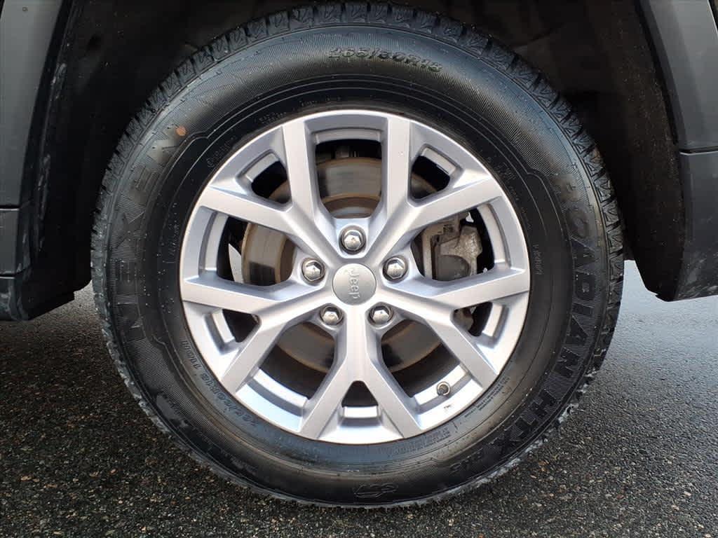 used 2021 Jeep Grand Cherokee L car, priced at $27,195