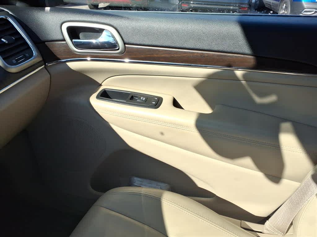 used 2016 Jeep Grand Cherokee car, priced at $14,929