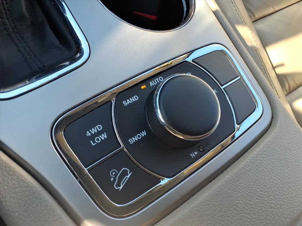 used 2016 Jeep Grand Cherokee car, priced at $14,929