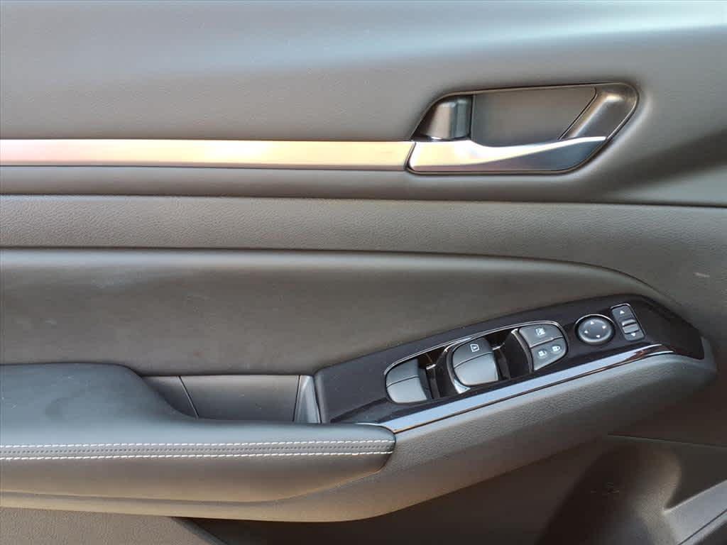 used 2023 Nissan Altima car, priced at $22,173