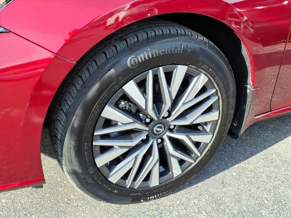 used 2023 Nissan Altima car, priced at $22,173