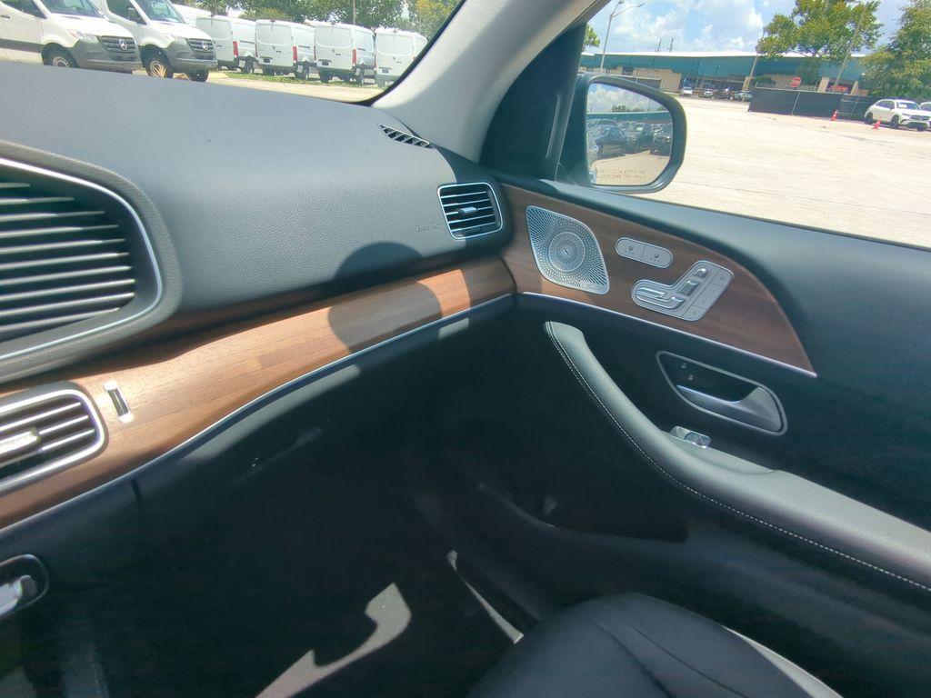 new 2025 Mercedes-Benz GLE 350 car