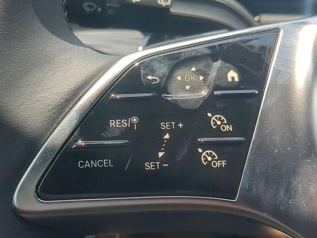 new 2025 Mercedes-Benz GLA 250 car