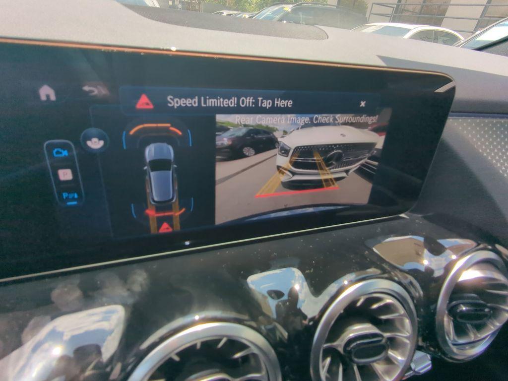 new 2025 Mercedes-Benz GLA 250 car