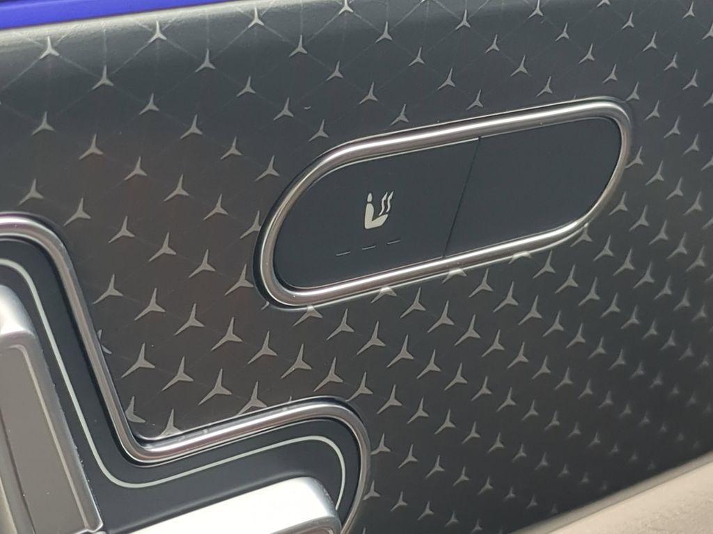 new 2025 Mercedes-Benz GLB 250 car